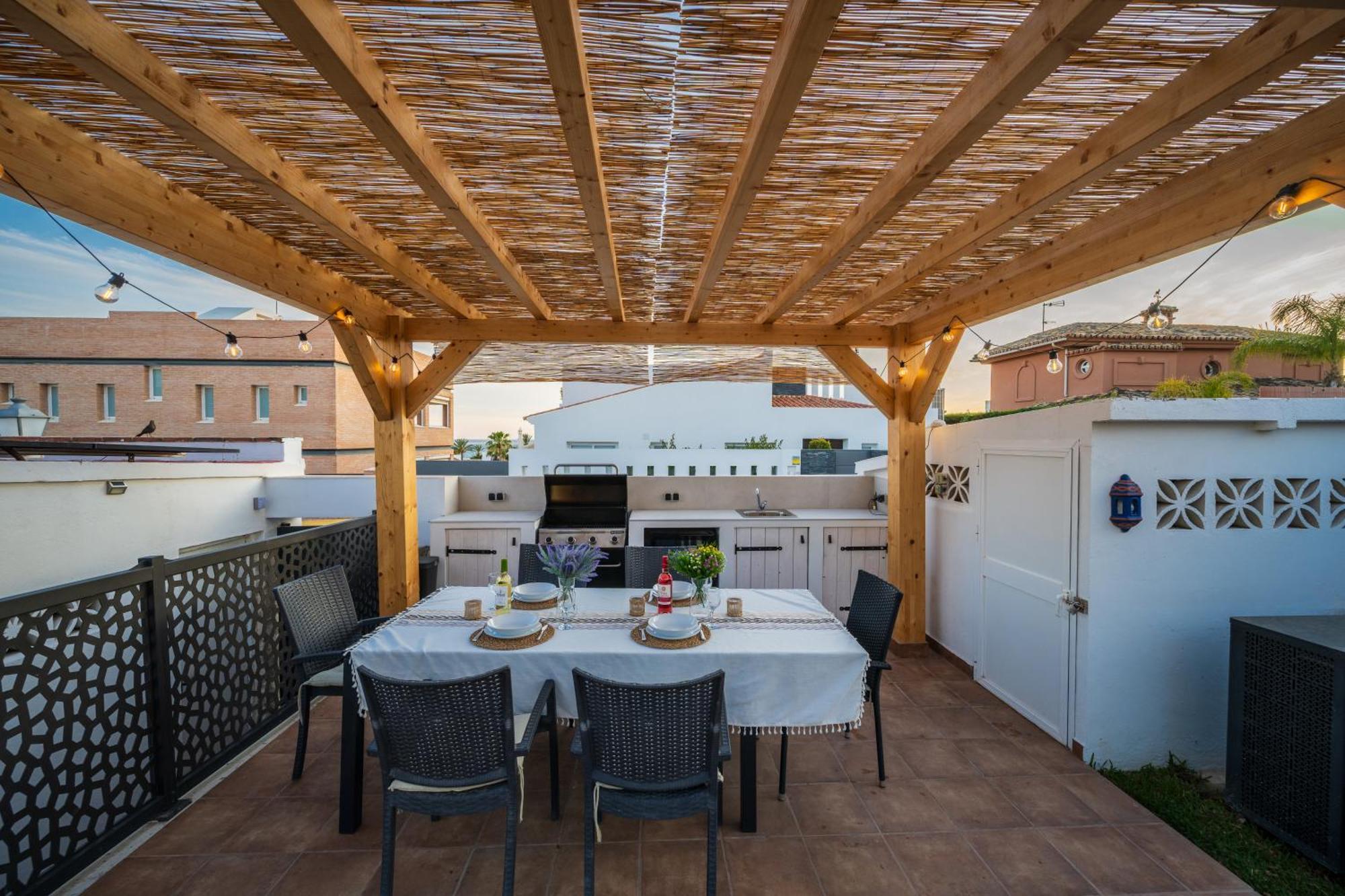 Typical Beach House Las Chapas Playa With Heated Pool Μαρμπέλλα Εξωτερικό φωτογραφία
